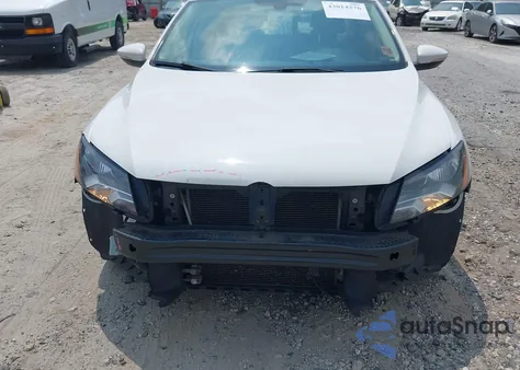 2012 Volkswagen Passat 2.5L Se z USA, uszkodzony, nr VIN 1VWBH7A34CC083810